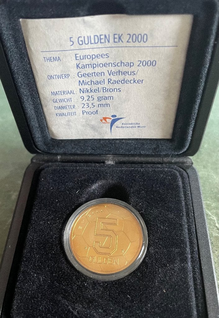 5 gulden 2000 EK voetbal proof met klein muntmeesterteken, Postzegels en Munten, Ophalen of Verzenden, Koningin Beatrix, 5 gulden