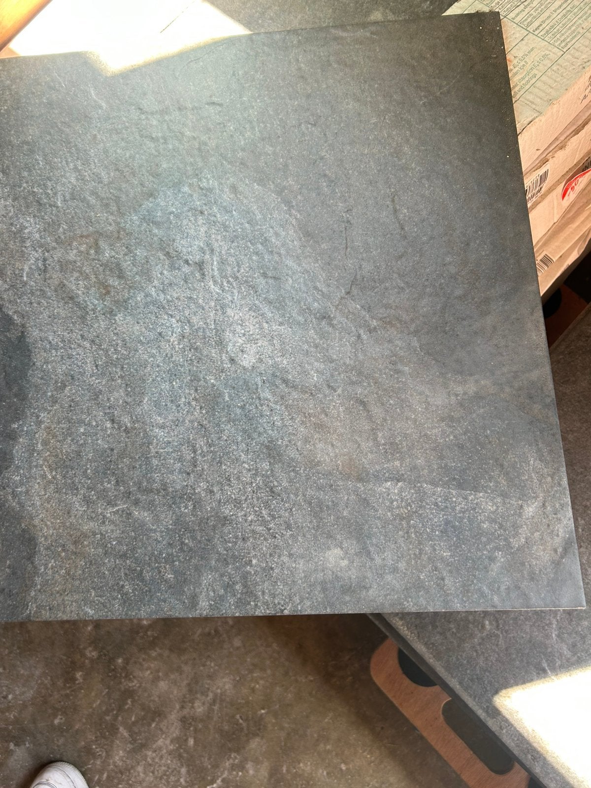 Vloertegels rock dark grey, Doe-het-zelf en Verbouw, Tegels, Ophalen, 60 cm of meer, Keramiek, Zo goed als nieuw