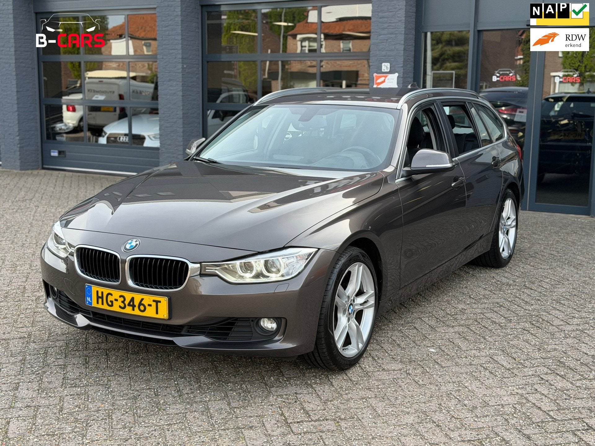 BMW 3-serie Touring 320i Executive Autom|Navi|Pdc|Xenon|Crui, Automaat, Achterwielaandrijving, Gebruikt, Euro 6