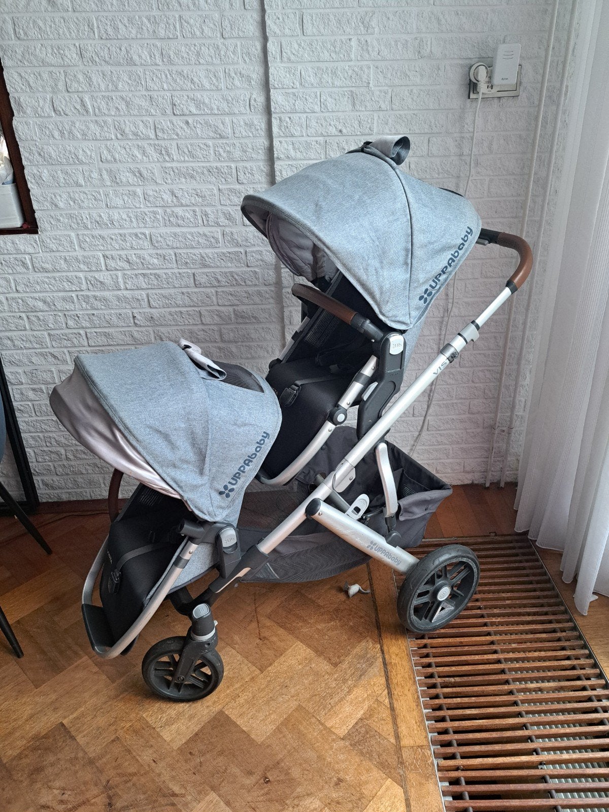 UppaBaby Vista V2 Duowagen compleet voor 2 kinderen., Ophalen of Verzenden, Gebruikt, Overige merken, Duowagen