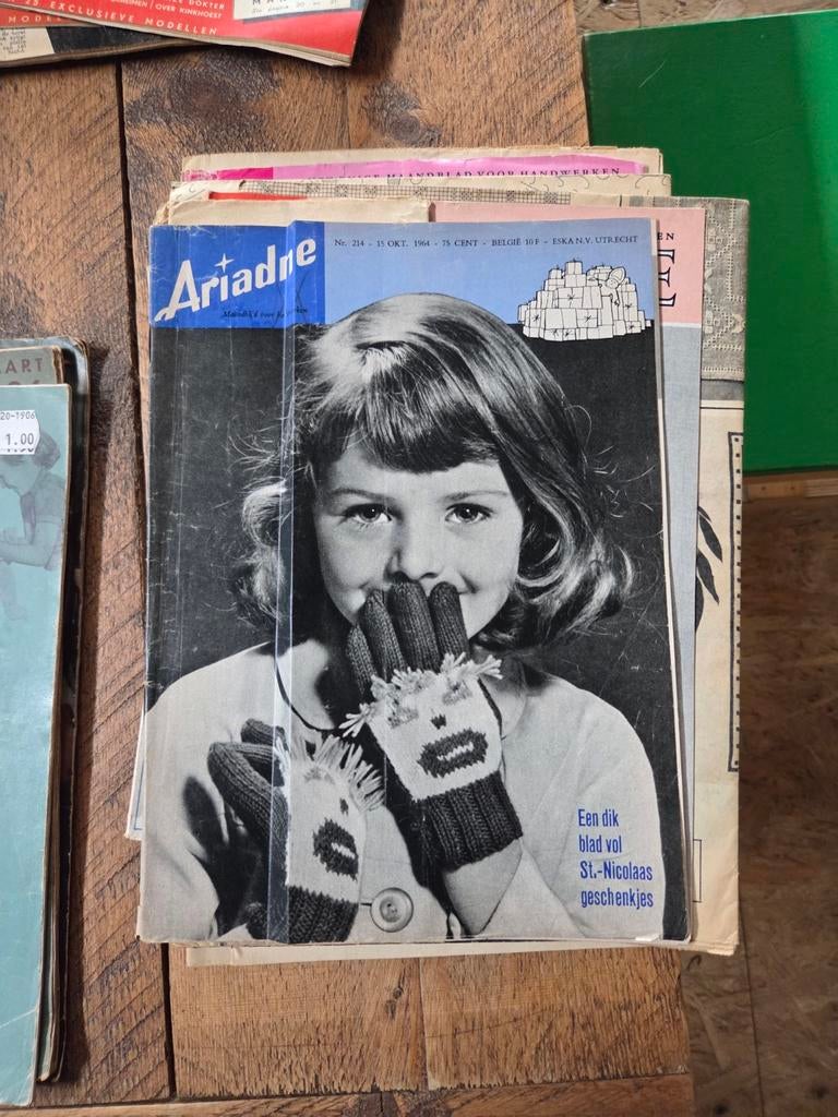 25 Oude Tijdschriften uit de 40 50 en 60, Boeken, Verzenden, Gelezen, Damesbladen