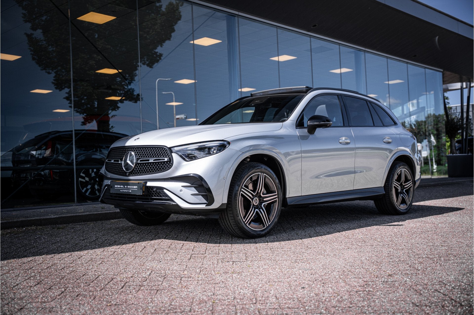 Mercedes-Benz GLC 300e 4MATIC AMG Line * Panodak * Focal Aud, Automaat, 136 pk, Gebruikt, Automatische klimaatregeling