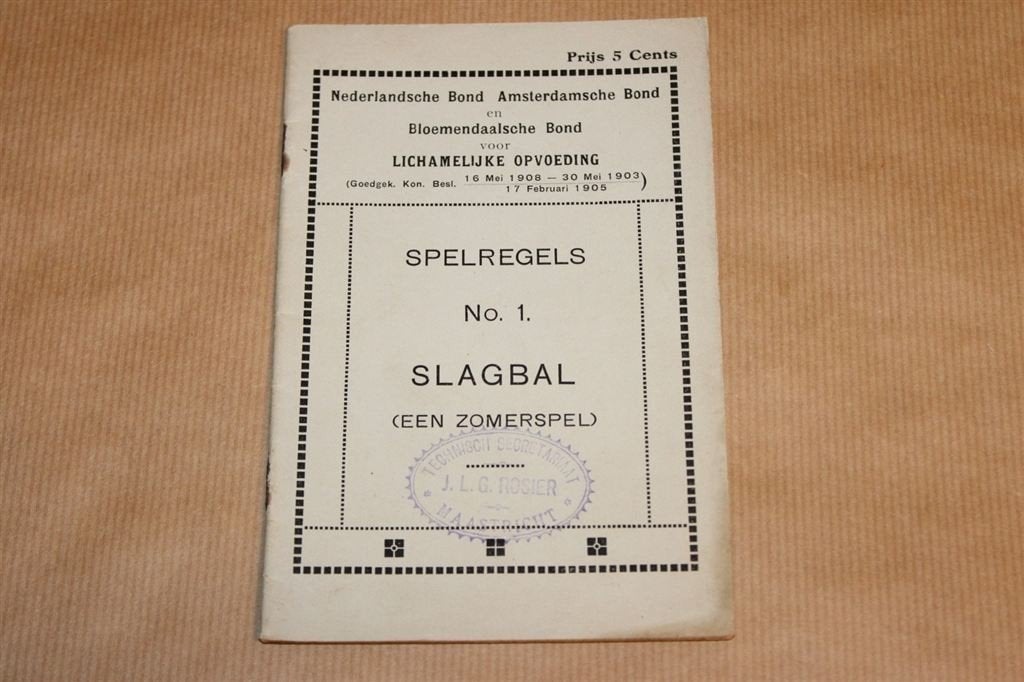Spelregels voor Slagbal - Oude handleiding ca 1910 !!, Boeken, Sportboeken, Gelezen, Watersport en Hengelsport, Ophalen of Verzenden