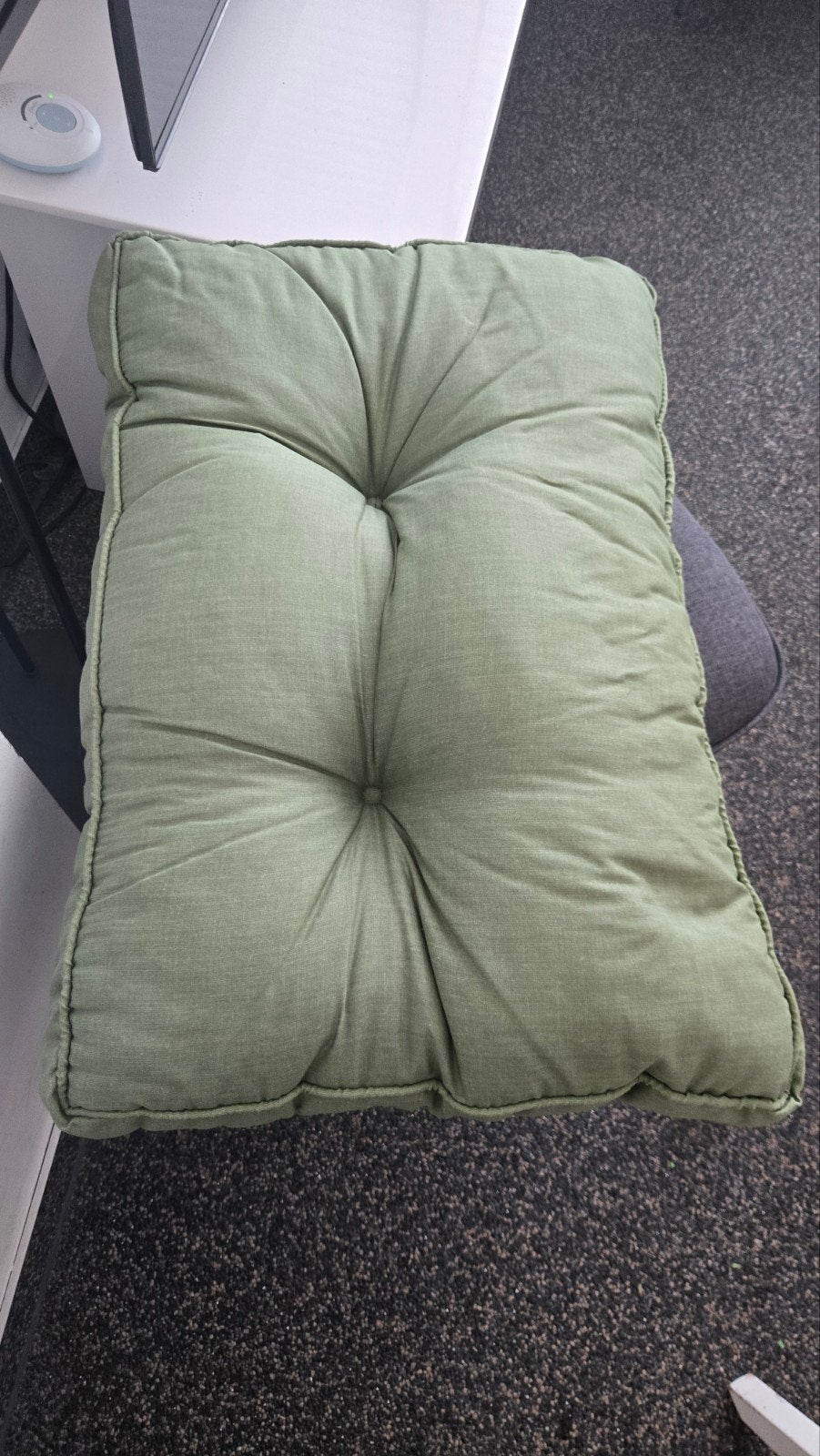 3x Madison Florance Rugkussen Basic Green 60x43 cm, Ophalen, Overige merken, Rugkussen, Zo goed als nieuw