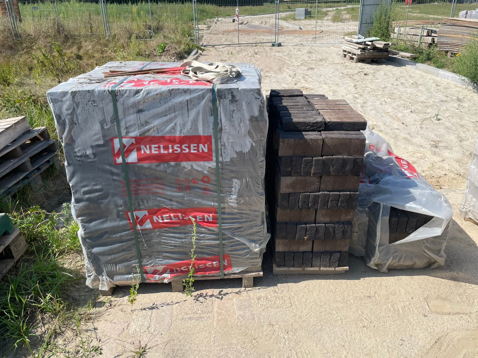Gevelstenen, Doe-het-zelf en Verbouw, Metselstenen, Ophalen, Zo goed als nieuw, Bakstenen