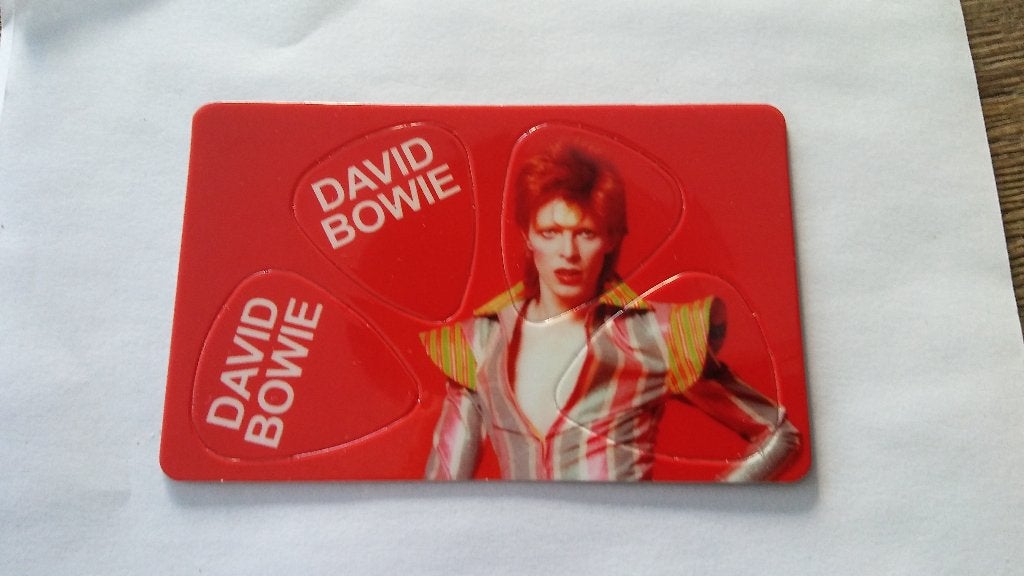 David Bowie artiest gitaarplectrums picks muziek kaart, Verzamelen, Ophalen of Verzenden, Zo goed als nieuw, Overige typen