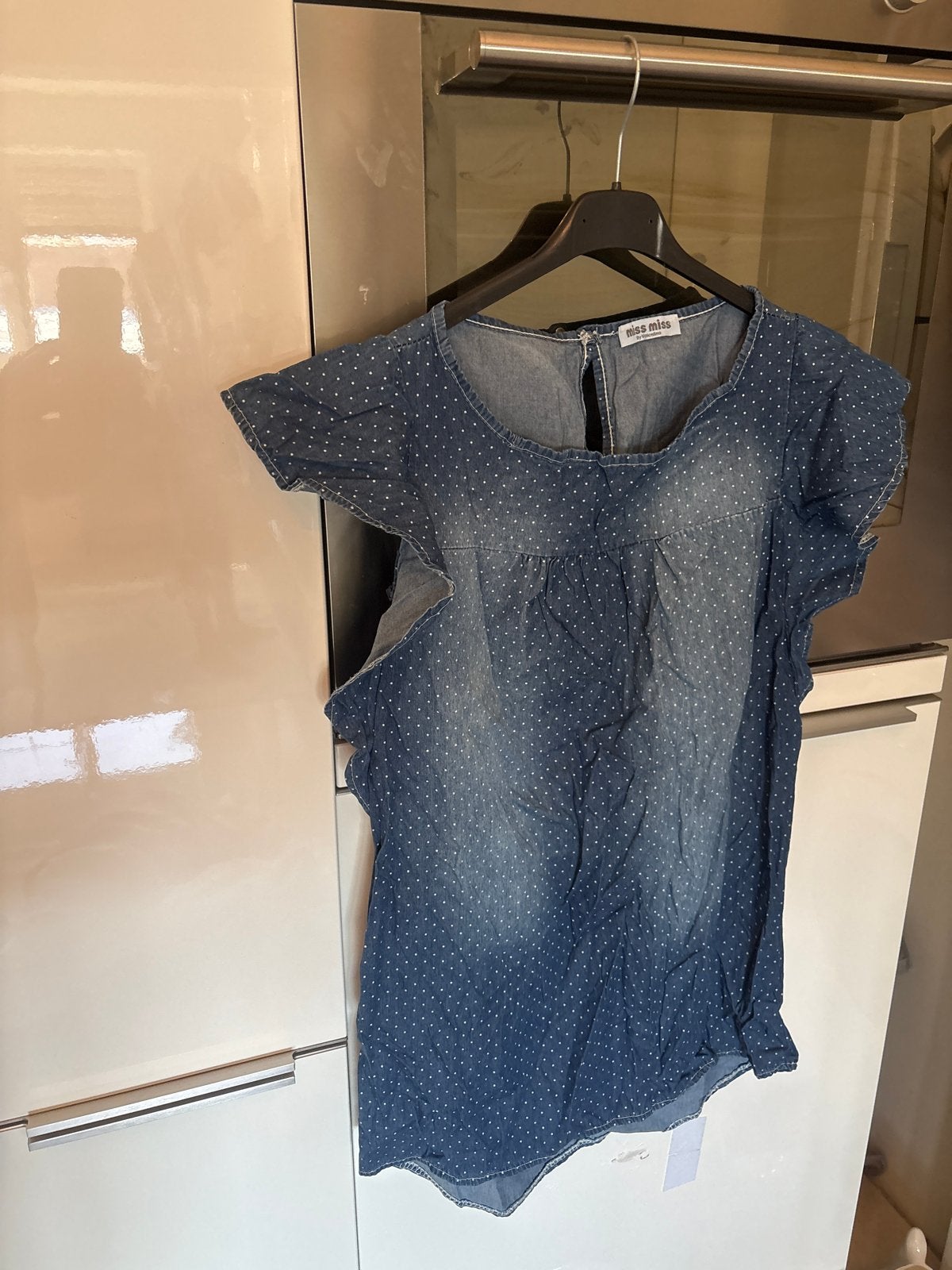 Miss Miss denim blouse met stippen, Maat 38/40 (M), Blauw, Ophalen of Verzenden, Korte mouw