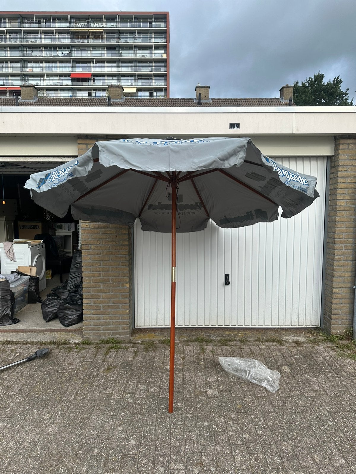 2 x Hoegaarden parasols 3,5 mt, Tuin en Terras, Ophalen, Nieuw, Waterdicht, Stokparasol
