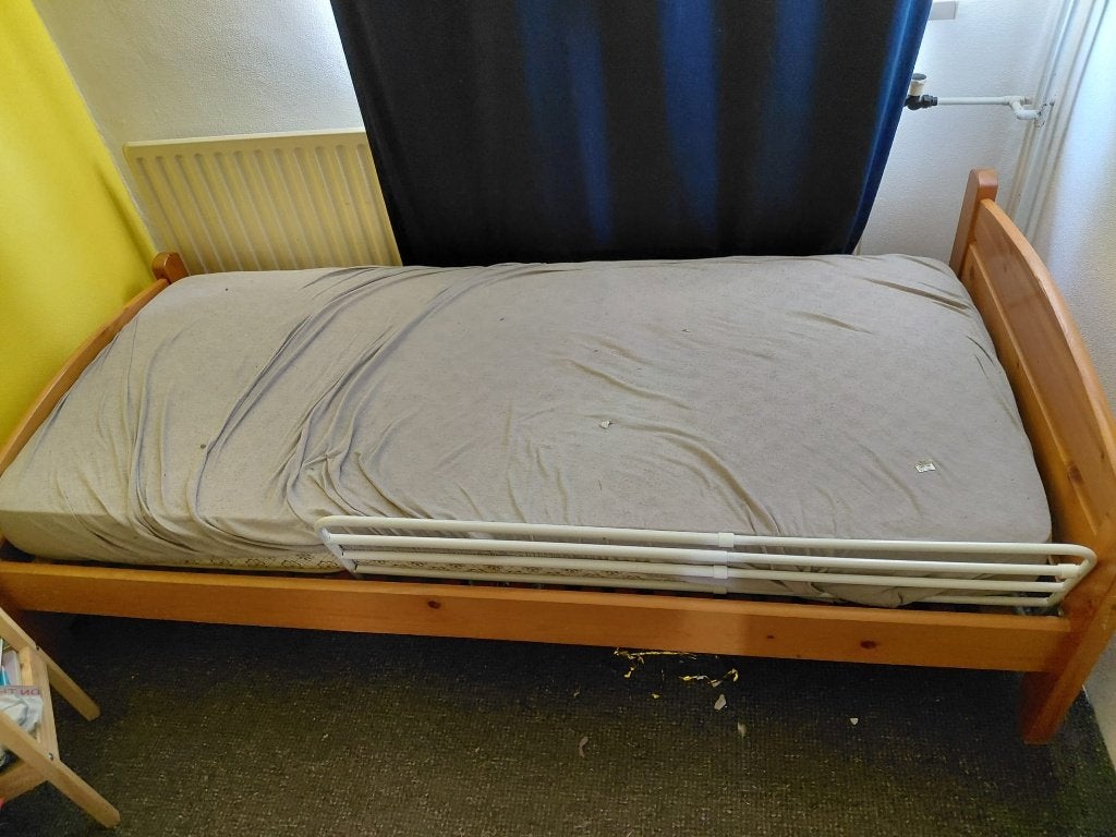 Eenpersoonsbed hout gratis op te halen, Ophalen, Gebruikt, 90 cm, Eenpersoons