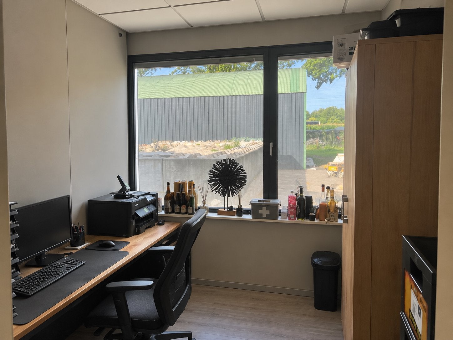 Foto 15 van Zeer ruime luxe woonunit 175 m2 met airco--CV-bedrijfsruimte