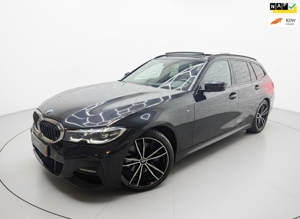 BMW 3-serie Touring 318i High Executive Edition M SPORT PANO, Auto's, BMW, Automaat, 1998 cc, Achterwielaandrijving, Gebruikt