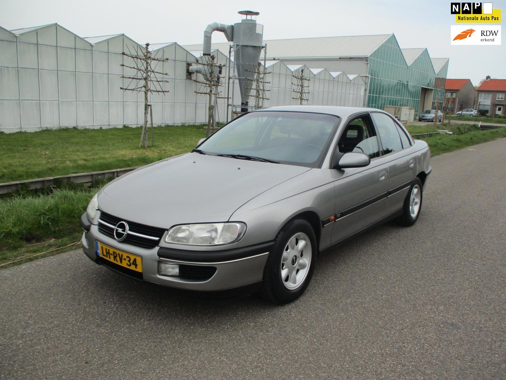 Opel Omega 2.5i V6 CD Comfort, Automaat, Omega, 2498 cc, Origineel Nederlands