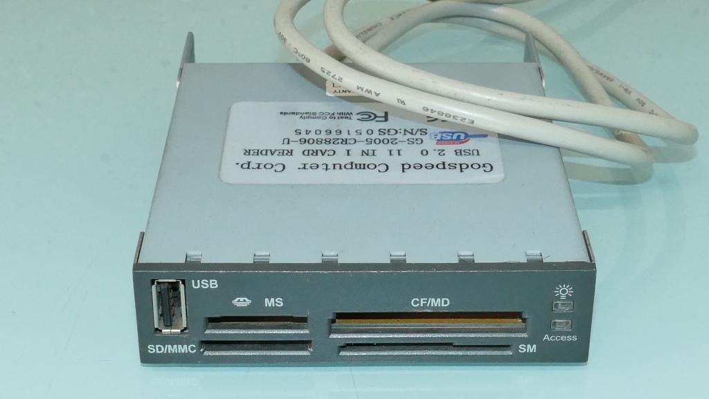 USB 2.0 11-in-1 cardreader – 3,5" bay – getest, Ophalen of Verzenden