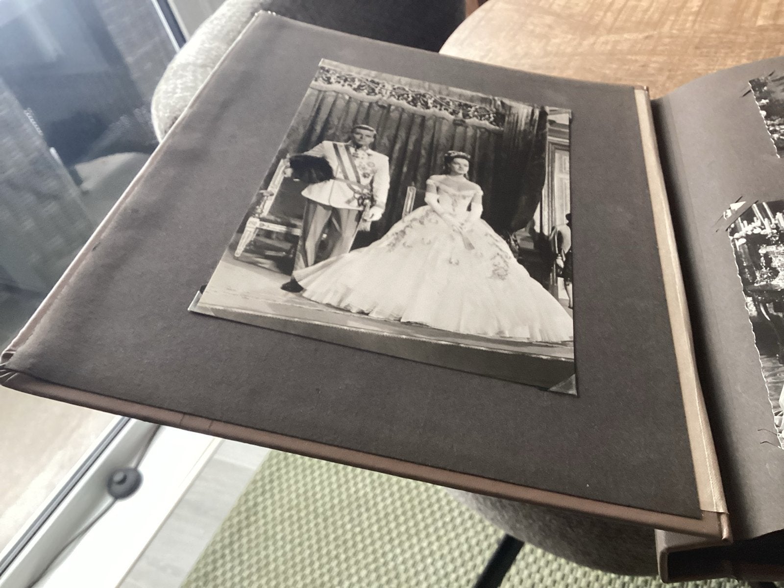 Album met foto's van Sissi en Romy Schneider, Verzamelen, Ophalen, Gebruikt, Foto, 1940 tot 1960