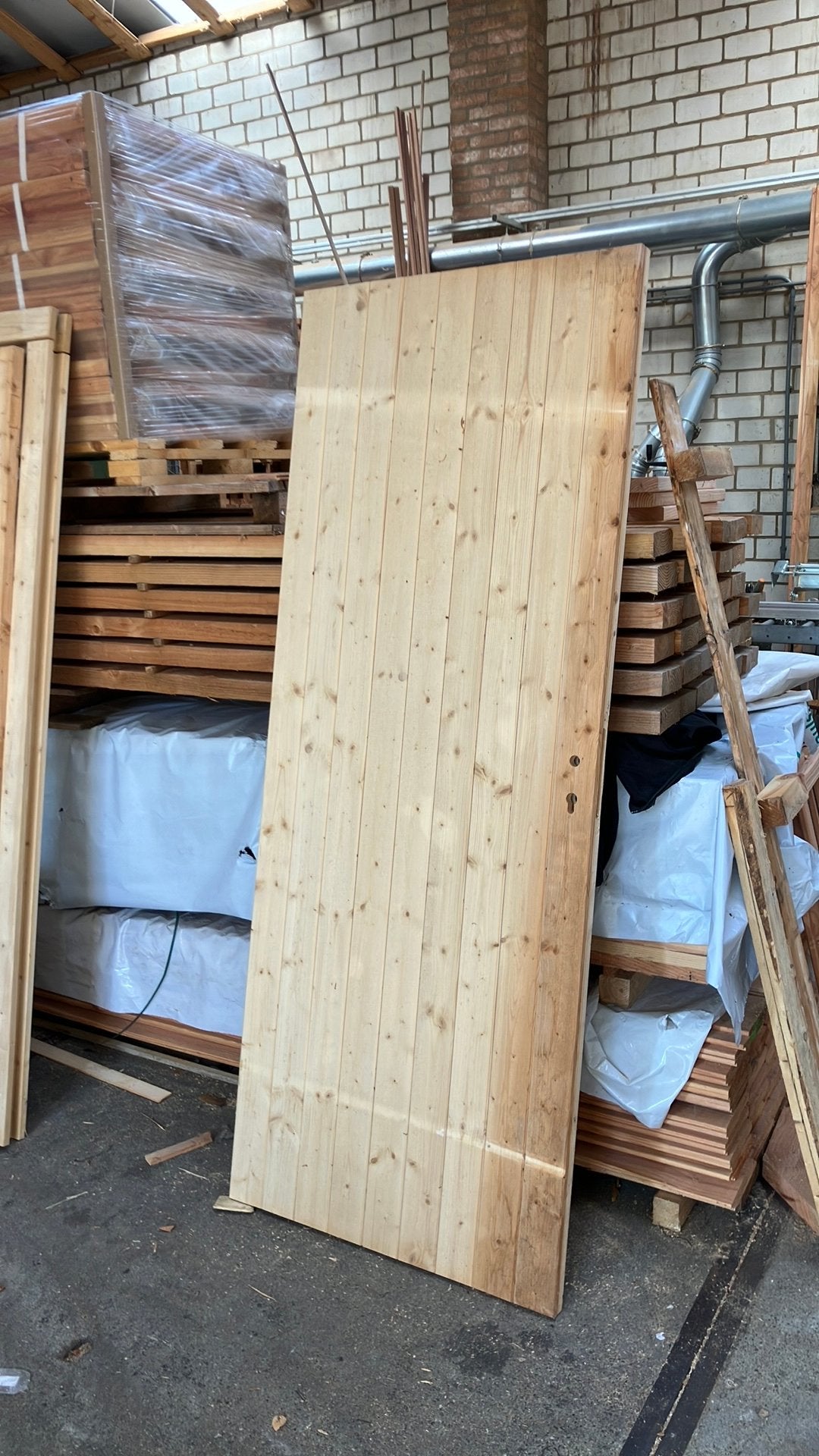 Vuren deur 79,5x200cm verkleurd, Ophalen, Zo goed als nieuw