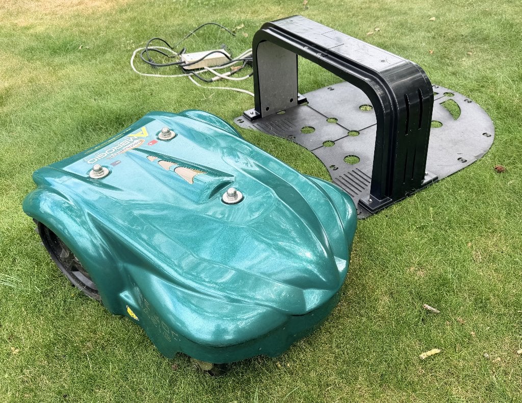Krachtige Robotmaaier Ambrogio Line 300, Ophalen, Gebruikt, Ambrogio, Met regensensor
