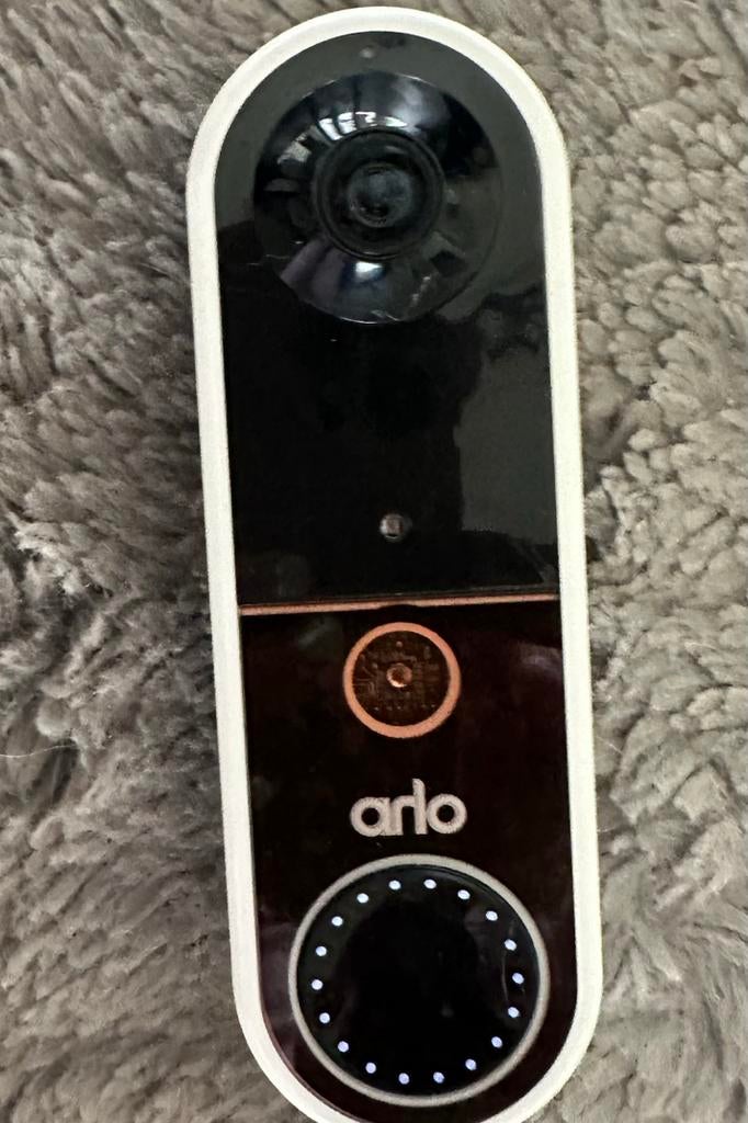 Arlo deurbel met camera, Huis en Inrichting, Deurbellen, Verzenden, Bewegingsdetectiesensor, Gebruikt, Draadloos