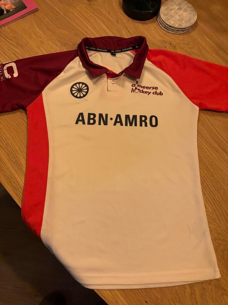 Almeerse jongens hockey thuis tenue 140, Ophalen, Gebruikt, Kleding