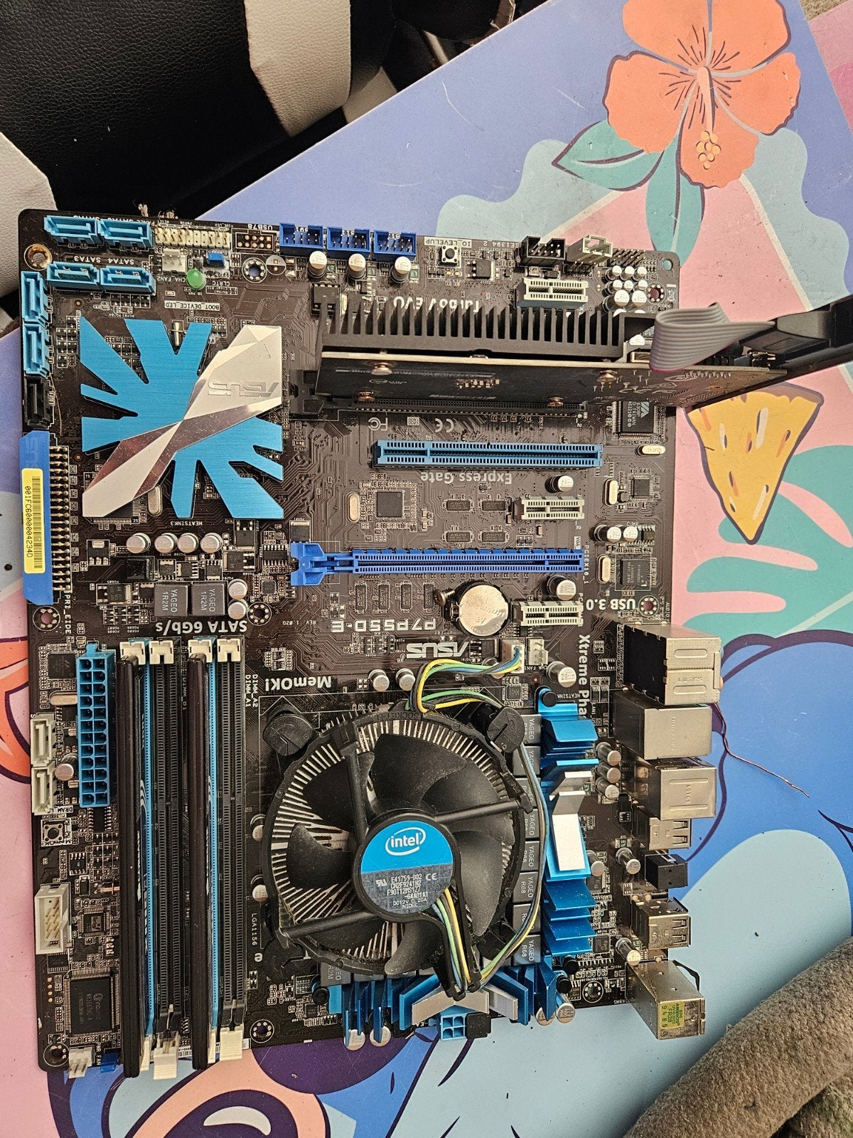 ASUS P7P55D-E Moederbord met Intel CPU en Corsair RAM, Computers en Software, LGA 1156, Gebruikt, DDR3, Ophalen of Verzenden