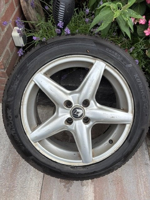 2 all seasens en 2 winterbanden 205/55/R17 op 4 gaats velg, Ophalen, Gebruikt, 17 inch, Band(en)