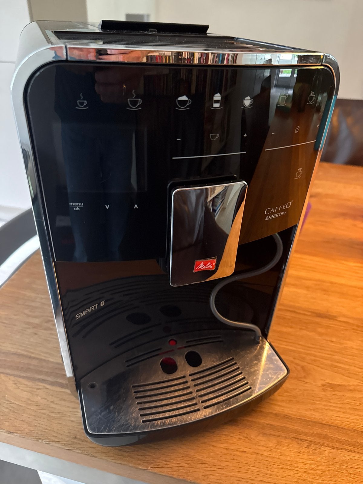 Melitta Caffeo Barista T - Volautomatische Koffiemachine, Witgoed en Apparatuur, Koffiezetapparaten, Ophalen, Afneembaar waterreservoir
