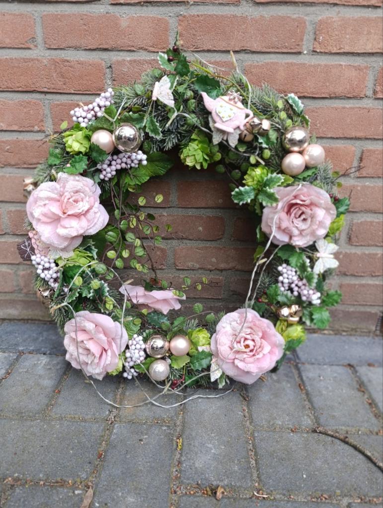 Leuke mooie krans, Ophalen of Verzenden, Zo goed als nieuw