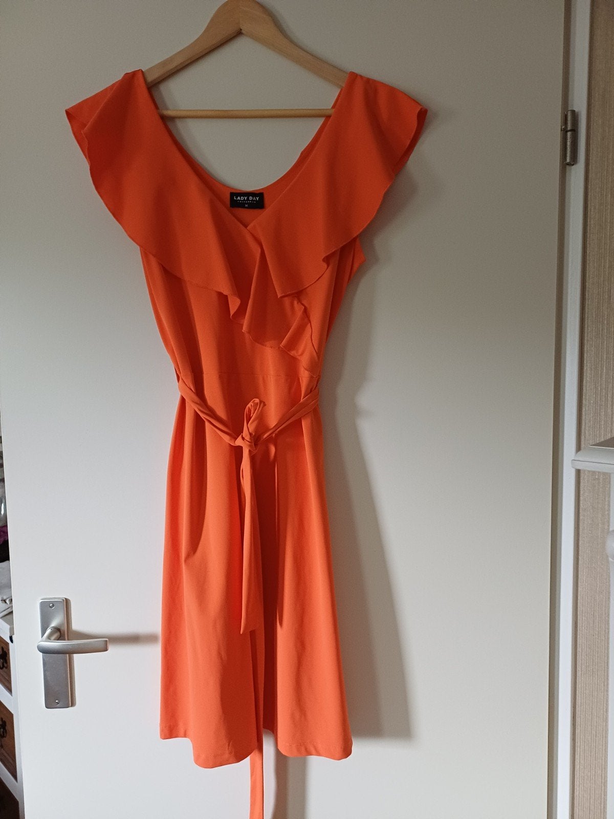 lady day jurk M, Ophalen of Verzenden, Zo goed als nieuw, Oranje, Onder de knie