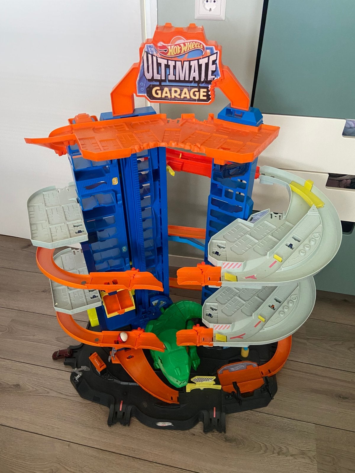 Hot weels ultimate garage t-rex, Ophalen, Gebruikt, Handmatig, Hot Wheels