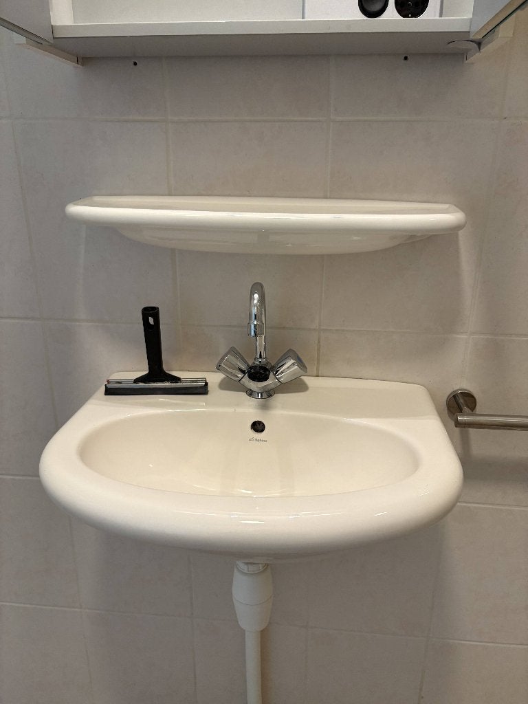 Wastafel, toilet, radiator, Ophalen, Gebruikt, 50 tot 100 cm, Minder dan 25 cm