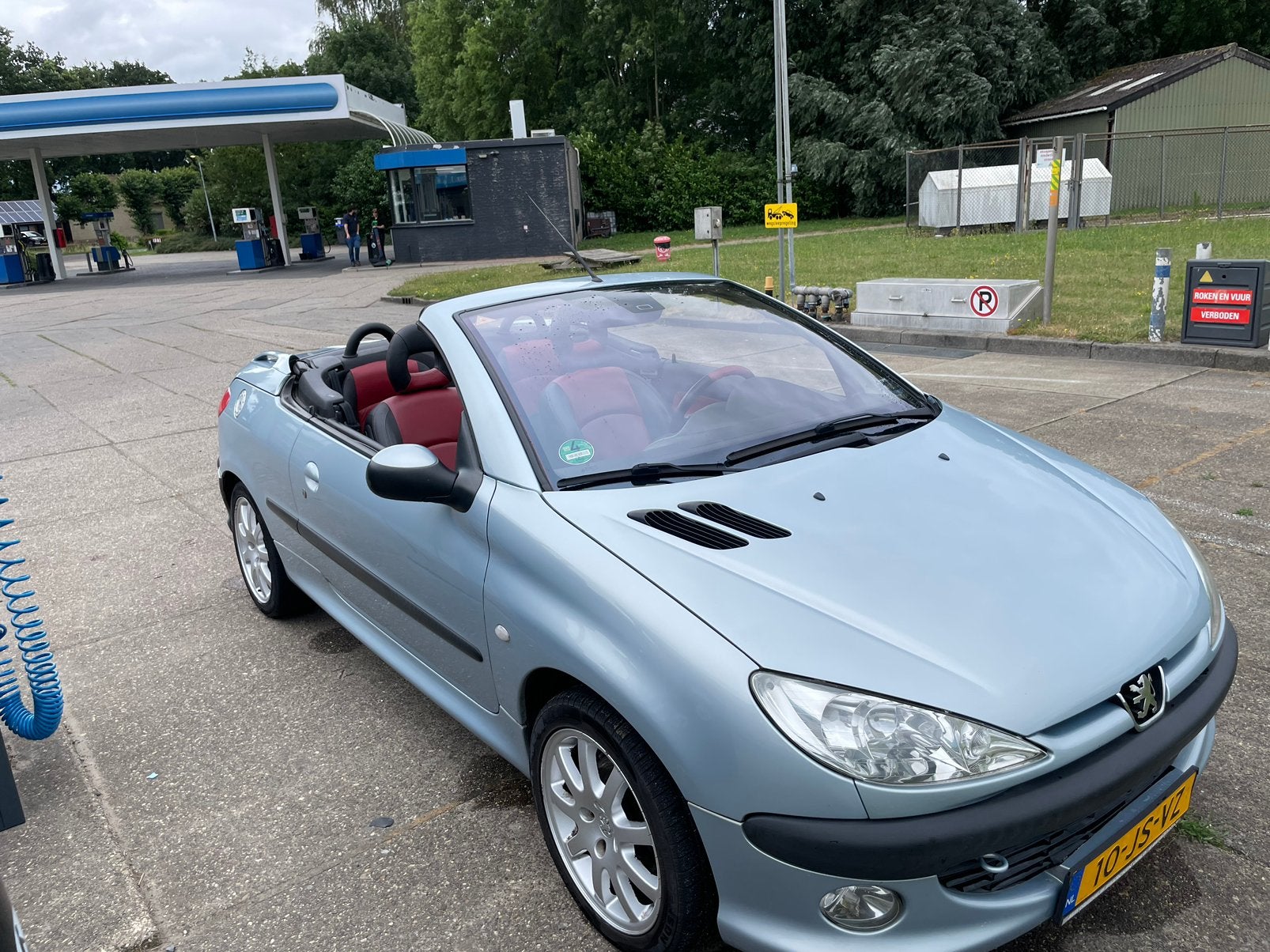 Peugeot 206cc 2.0 cabrio lage tellerstand! Lees beschrijving, Voorwielaandrijving, 206+, 136 pk, 31 €/maand