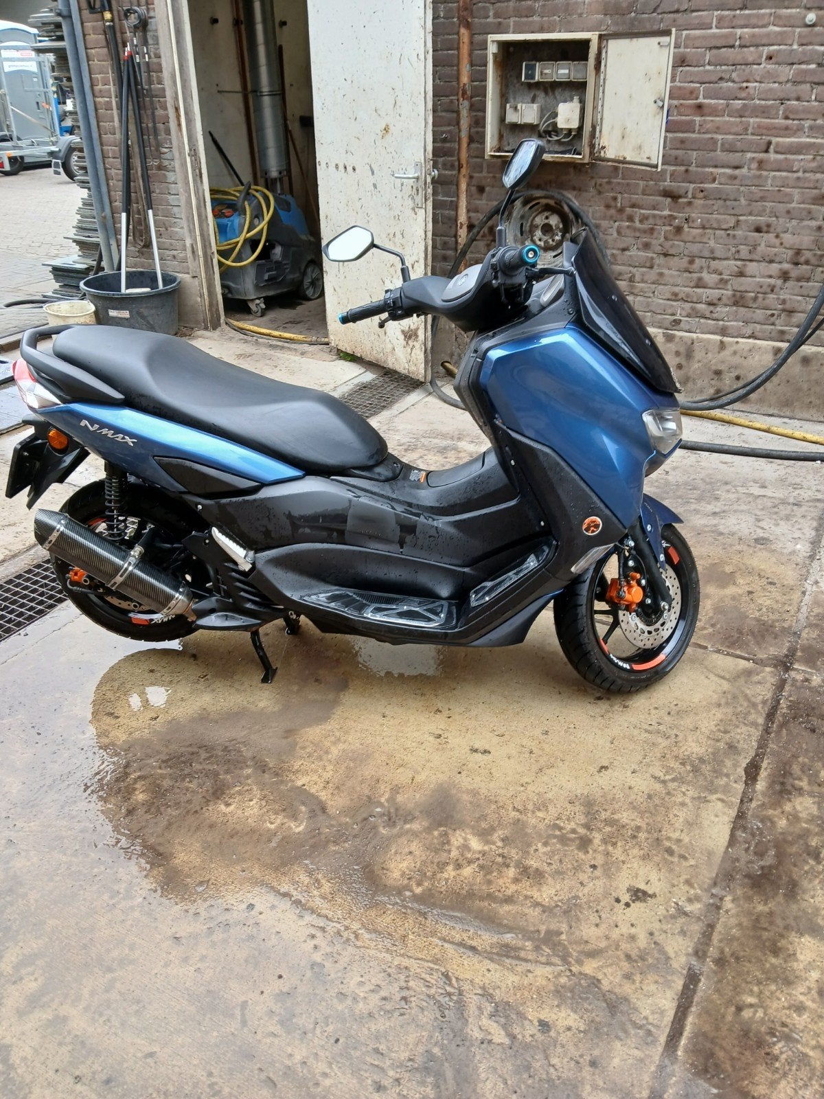 1 yamaha n max 155cc ,2024 ,11000km ,4000 euro ., Gebruikt, Particulier, 1 cilinder, LED Verlichting