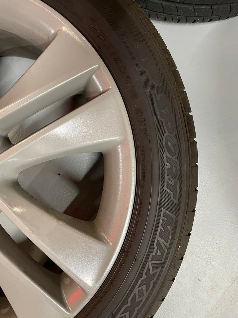 Opel 18” lichtmetalen velgen met banden en sensoren, Auto-onderdelen, Banden en Velgen, Ophalen, 18 inch, Gebruikt, Banden en Velgen
