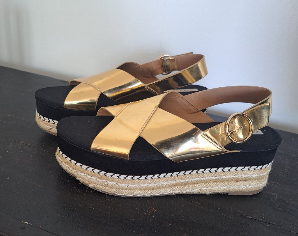Zara nieuwe hoge gouden sandalen maat 40, Overige kleuren, Zara, Nieuw, Sandalen of Muiltjes