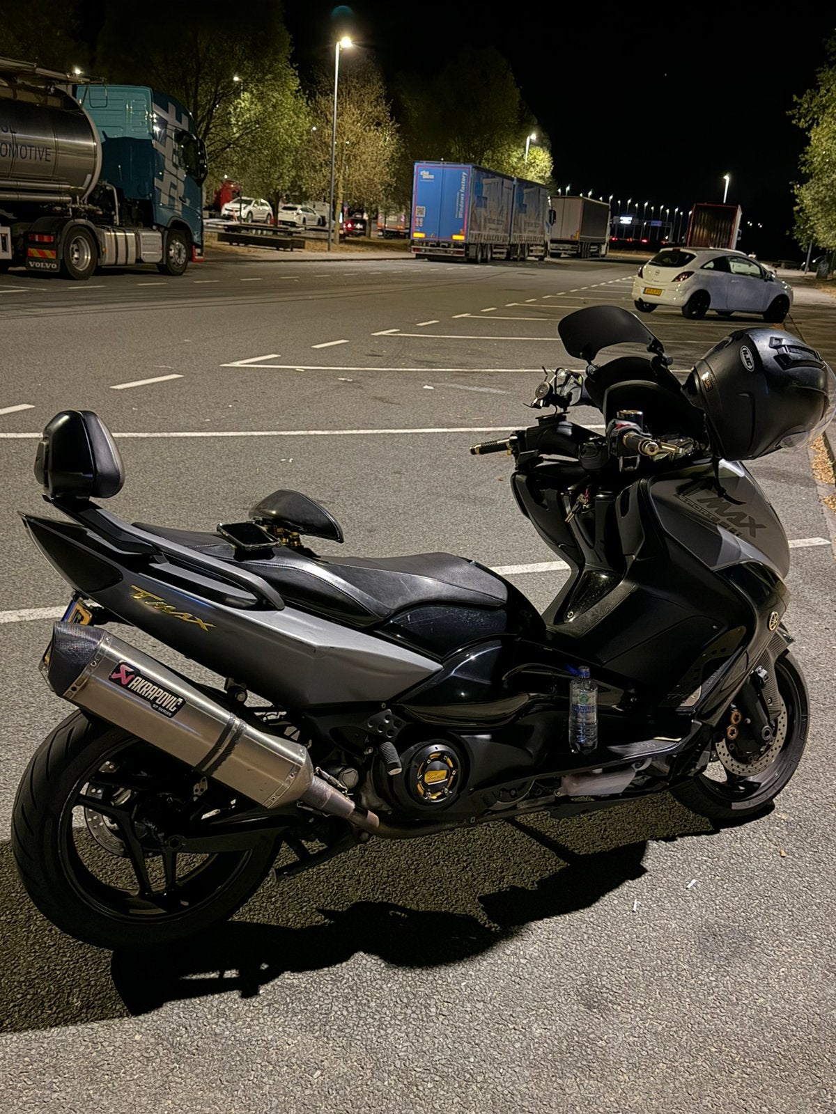 Yamaha tmax, Fietsen en Brommers, Scooters | Yamaha, Ophalen, Gebruikt, Overige modellen, Benzine