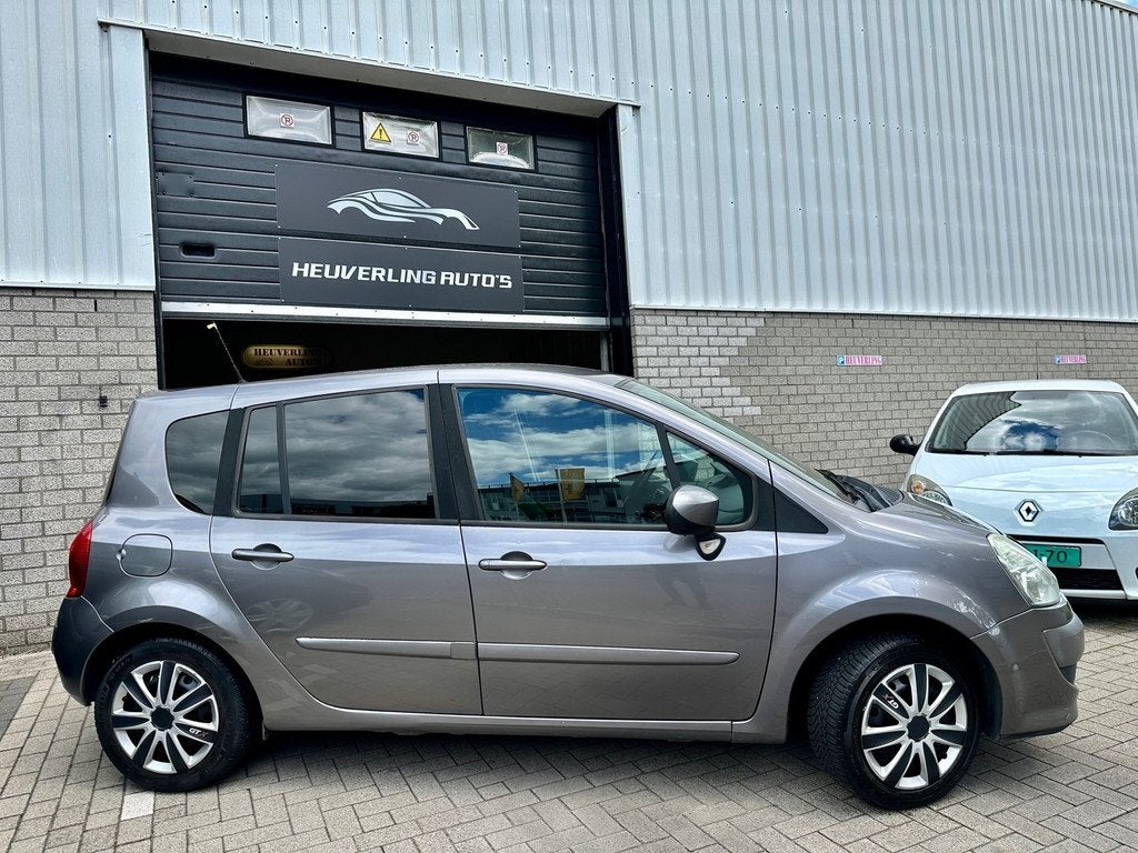 Renault Grand Modus 1.2 TCE Dynamique | RIEM V.V | Clima | P, Voorwielaandrijving, Euro 5, Gebruikt, Zwart