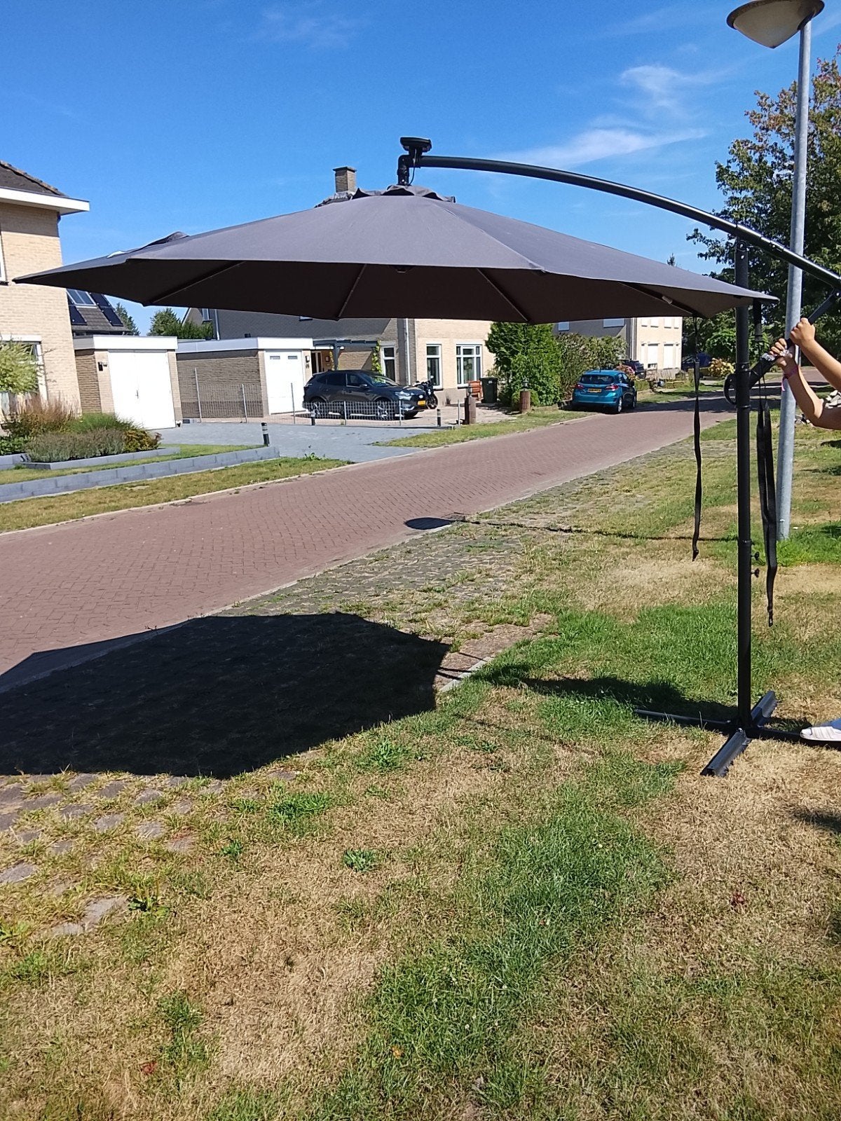 Tillvex zweefparasol met LED verlichting, z.g.a.n.