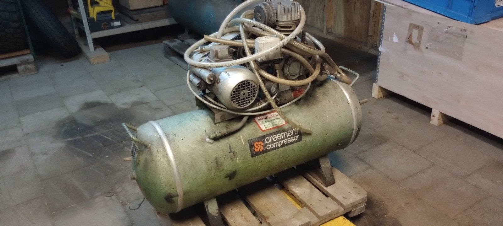 Gebruikte Creemers Compressor CS 270-1 (1984), Ophalen, Gebruikt, 6 tot 10 bar, 25 tot 100 liter