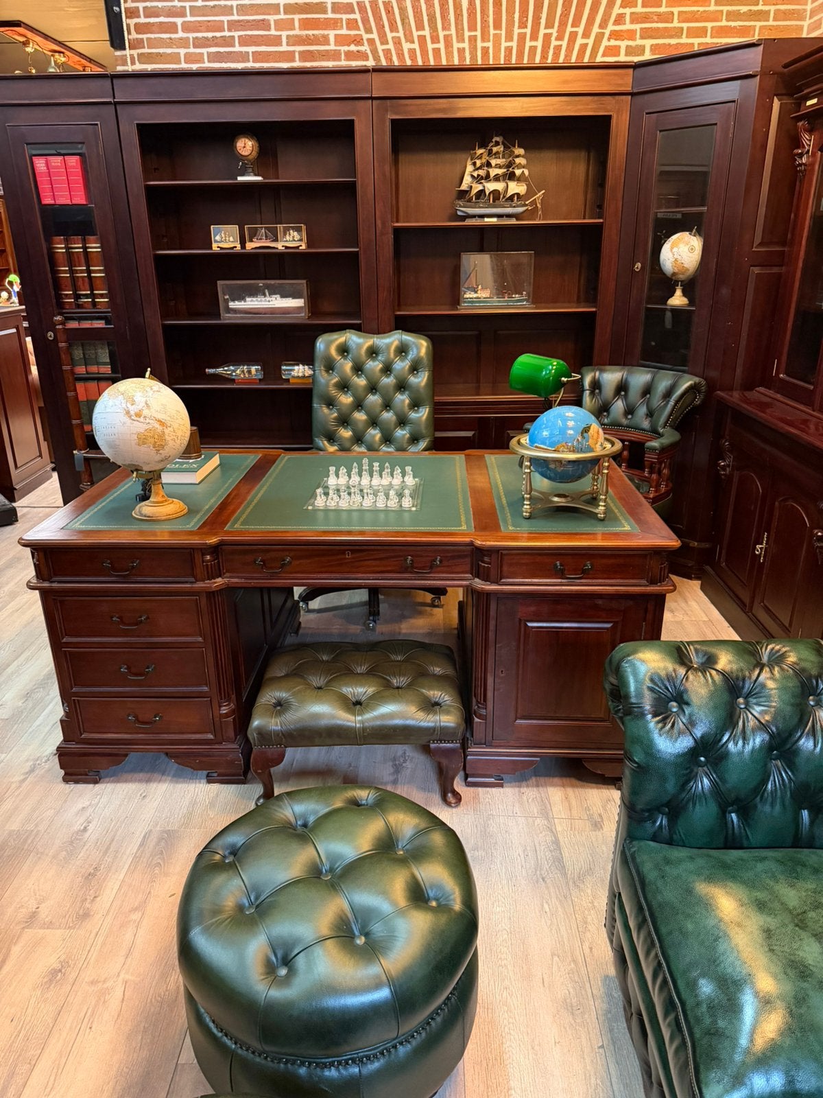 Engels bureau & bibliotheekkast jan frantzen, Ophalen