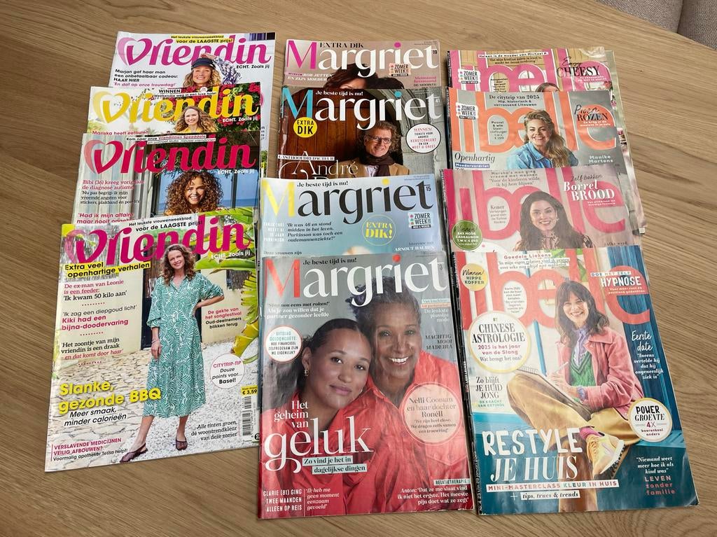 12 Damesbladen: Margriet, Libelle, Vriendin - Jaargang 2025, Boeken, Tijdschriften en Kranten, Ophalen of Verzenden, Gelezen, Damesbladen