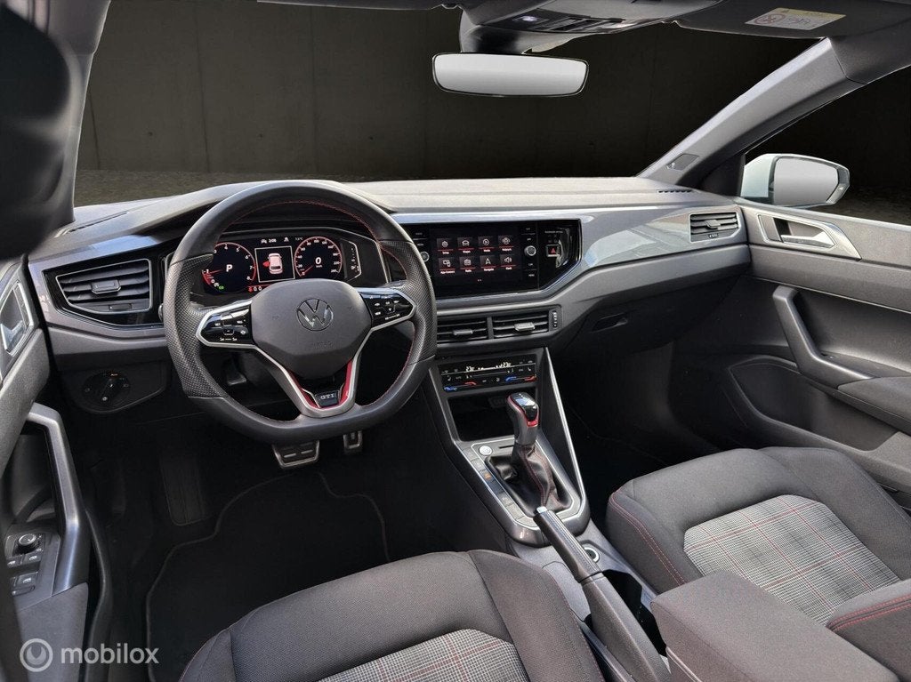 Volkswagen Polo 2.0 TSI GTI |Pano |Beats |Keyless |Sfeer |IQ, 1272 kg, Gebruikt, 4 cilinders, 1984 cc