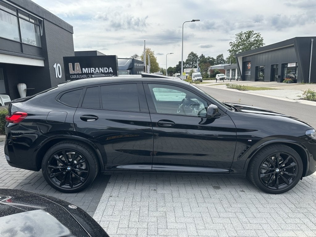 BMW X4 xDrive20i High Executive M-Pakket (bj 2023), Automaat, 1998 cc, Gebruikt, Euro 6
