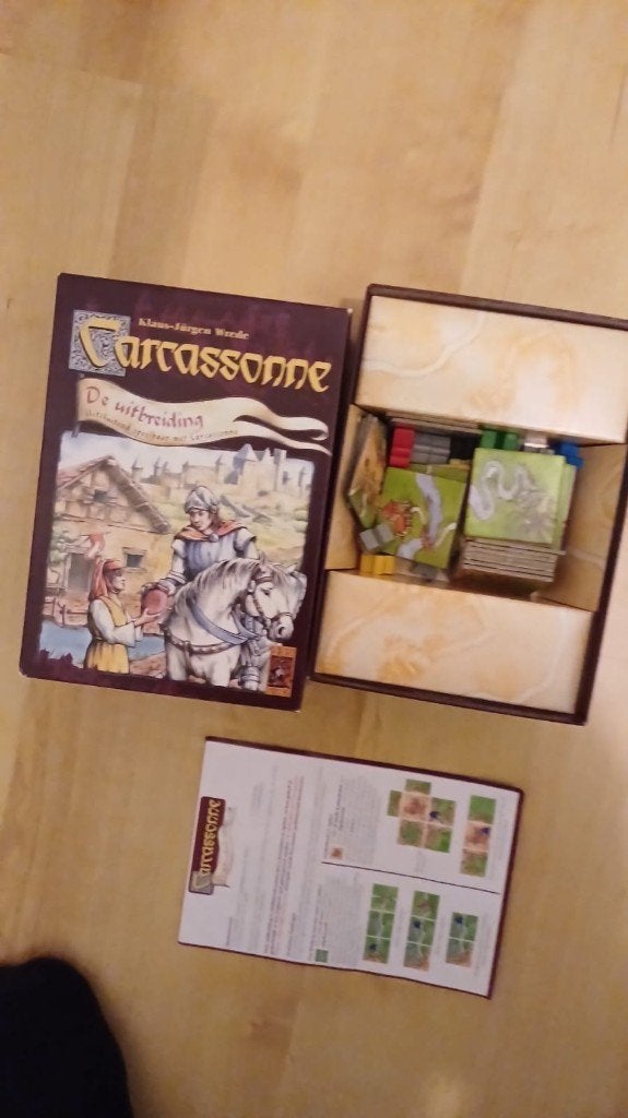 bordspel van 999 games oude versie Carcassonne de uitbreidin, Vijf spelers of meer, Ophalen of Verzenden, Zo goed als nieuw, 999 games