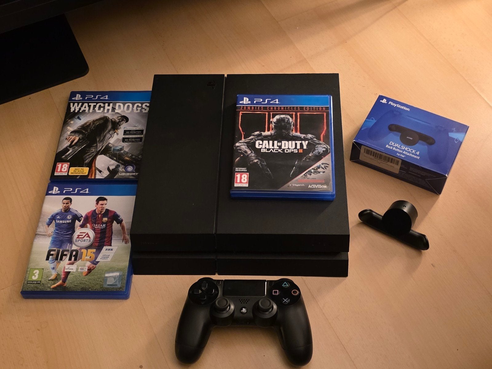 PS4 base model met controller en back button attachment, Ophalen, Gebruikt, Met 1 controller, Original