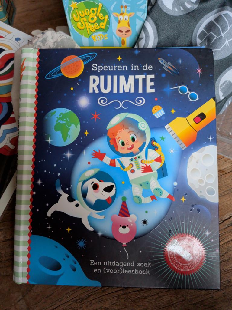 Speuren in de Ruimte: Uitdagend Zoek- en Voorleesboek, Boeken, Kinderboeken | Jeugd | onder 10 jaar, Ophalen of Verzenden, Zo goed als nieuw