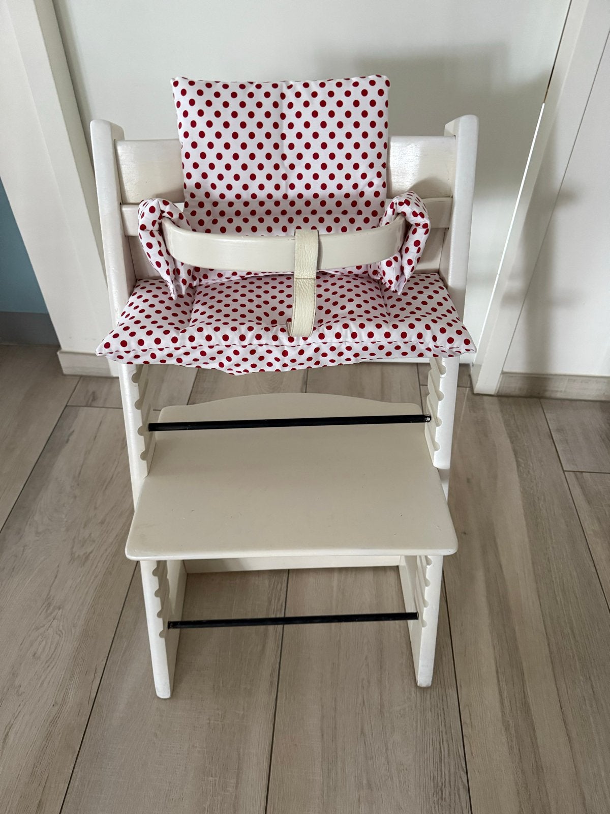 Stokke Tripp Trapp kinderstoel compleet met kussenset, Kinderen en Baby's, Kinderstoelen, Ophalen, Gebruikt, Meegroeistoel, Aanschuifbaar
