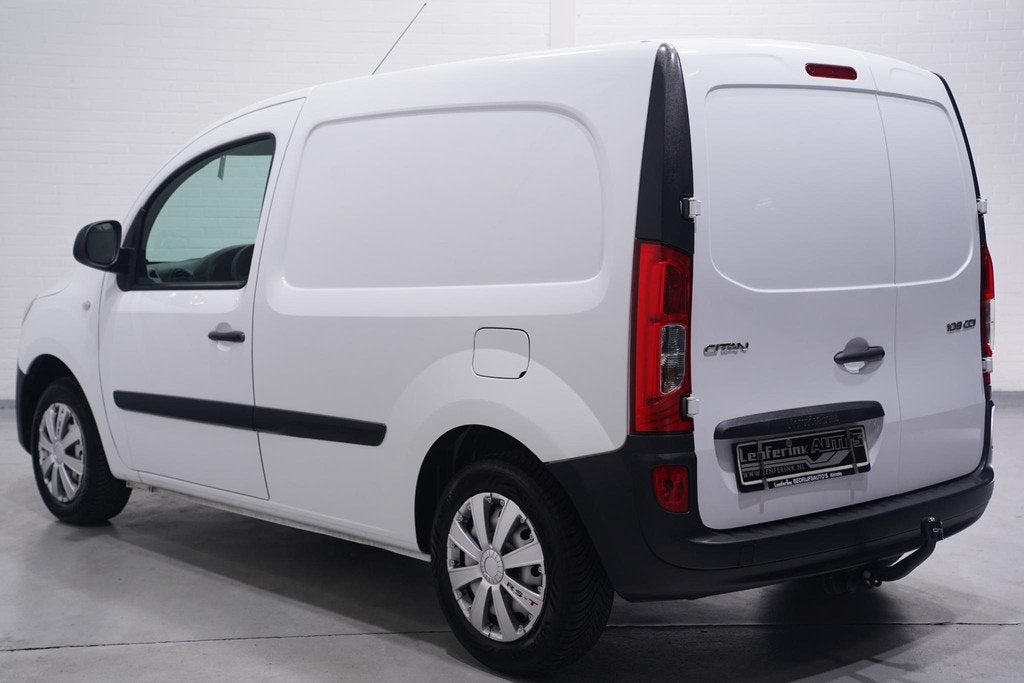 Mercedes-Benz Citan 109 CDI 90 pk Airco Audio, Trekhaak 1e E, Auto's, Voorwielaandrijving, 1345 kg, Stof, Gebruikt
