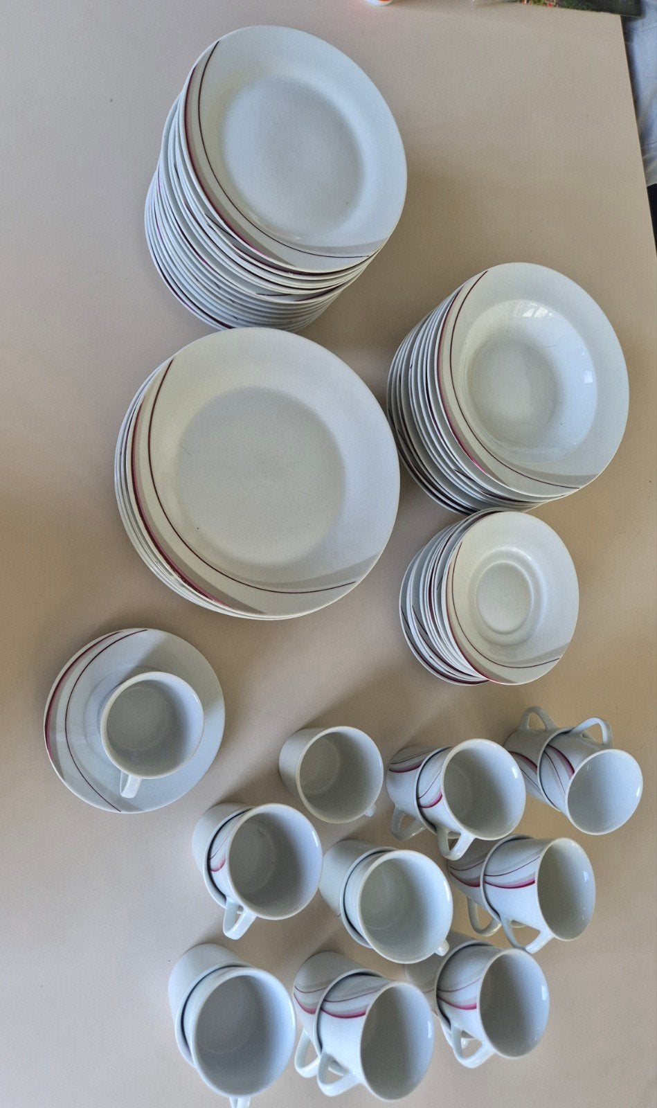 69-delig servies alles samen €10, Ophalen, Porselein, Overige stijlen