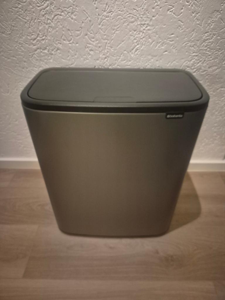 Brabantia Bo Touch bin 60L, 50 tot 75 cm, 40 liter of meer, Ophalen of Verzenden, Zo goed als nieuw