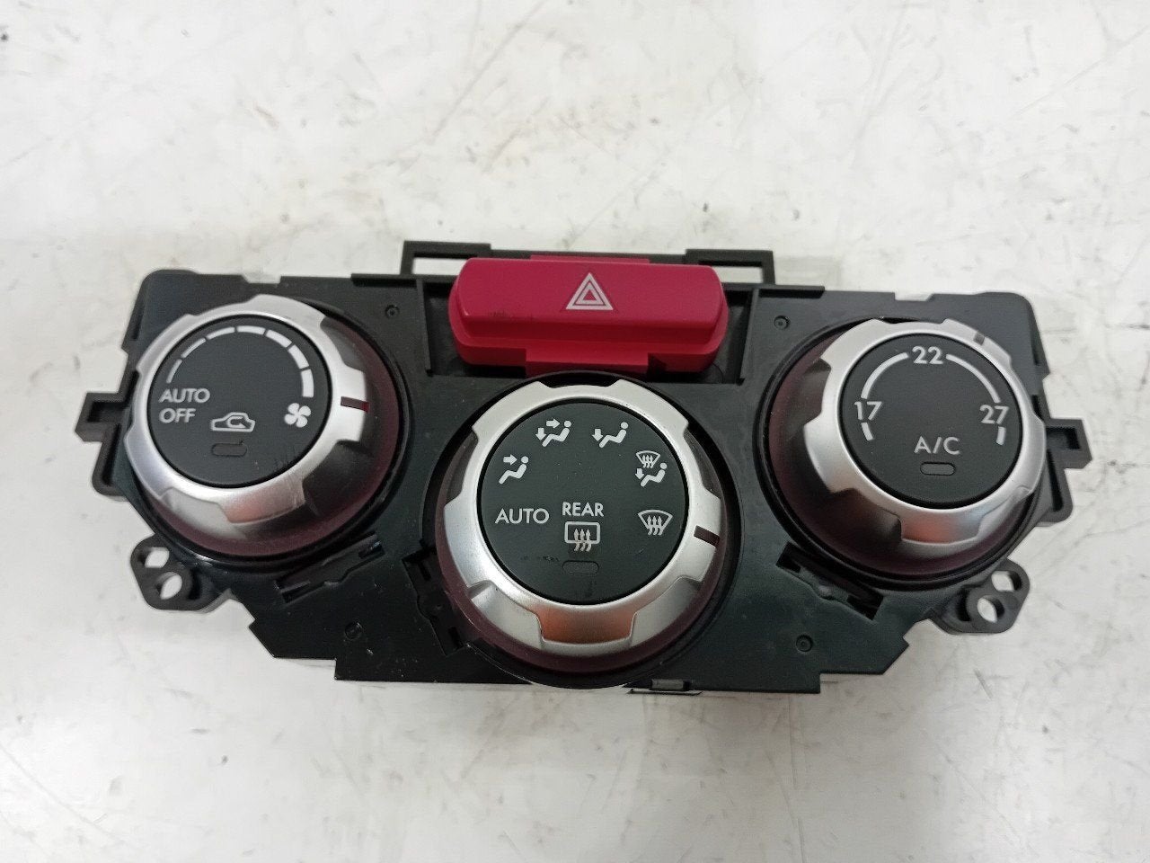 Bedieningspaneel kachel Subaru Impreza, Auto-onderdelen, Subaru, Onderdelen@venauto.nl, Van der Ven Autorecycling B.V., Gebruikt