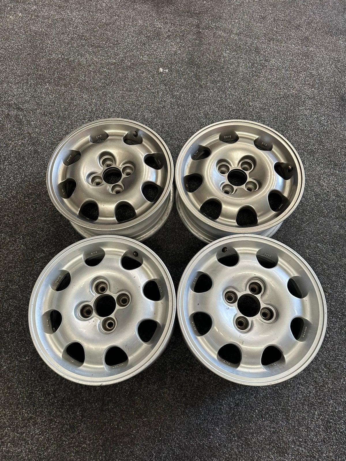 Set originele Peugeot 205 1.9 GTI velgen, Auto-onderdelen, Banden en Velgen, Ophalen, 15 inch, Velg(en), 205 mm